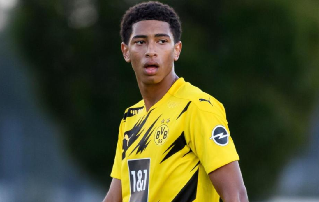 21世纪五大联赛出场时间：C罗75927分钟居首，梅西70022分钟第三（21世纪五大联赛出场时长榜：C罗以75927分钟领跑，梅西70022分钟位列第三）