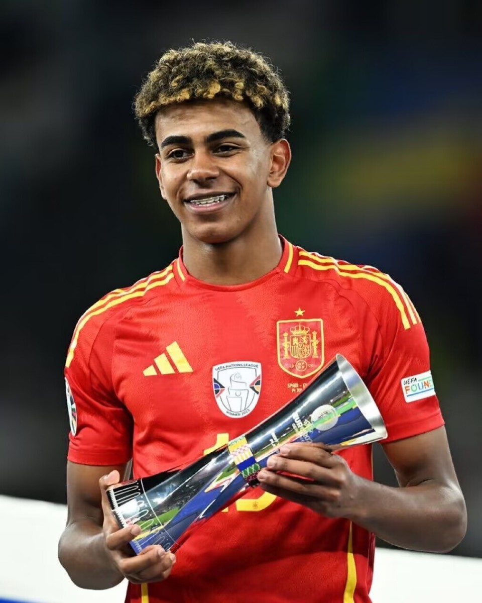 送出赛季第4次助攻，迪马尔科当选国米2-0拉齐奥队内最佳球员（国米2-0拉齐奥之战，迪马尔科凭赛季第4次助攻当选队内最佳）