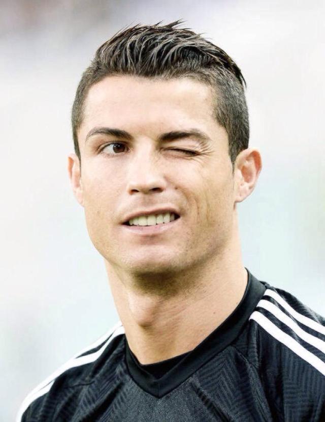 记者：西蒙尼非常欣赏莱万，马竞可能在赛季结束与其签约（记者称西蒙尼青睐莱万，马竞或于赛季末与其签约）