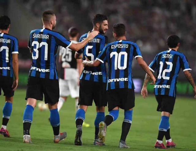 巴萨旧将：我的两座欧冠总被开玩笑；亚马尔达不到梅西的高度（前巴萨球员称欧冠双冠常遭调侃：亚马尔难达到梅西的高度）