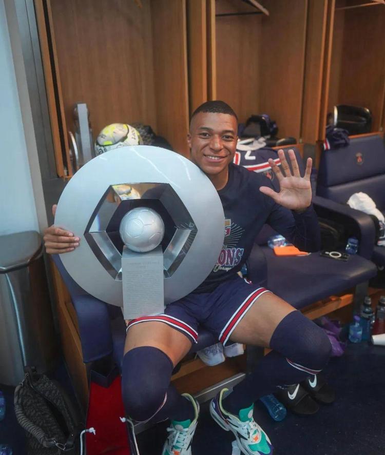 北青：长春和乌日古木拉矛盾不可调和，给中国女足制造难题（北青：长春与乌日古木拉矛盾难以化解，中国女足面临棘手难题）