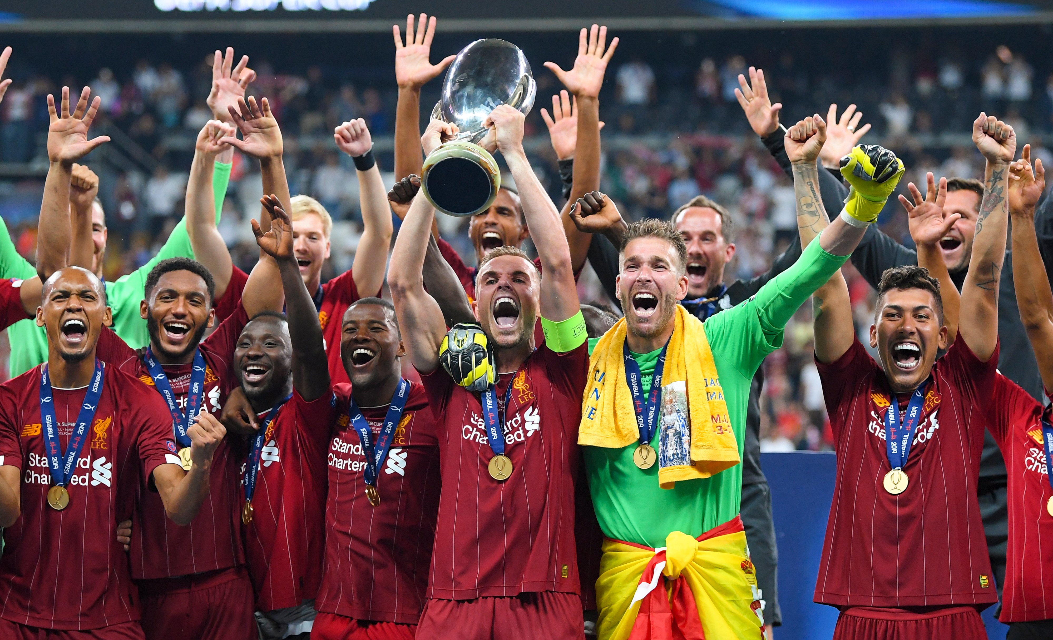 内马尔那些骚操作名场面瞬间，不愧是把任加足球发扬光大球星之一（内马尔那些炫技高光瞬间，美丽足球的代表之一）