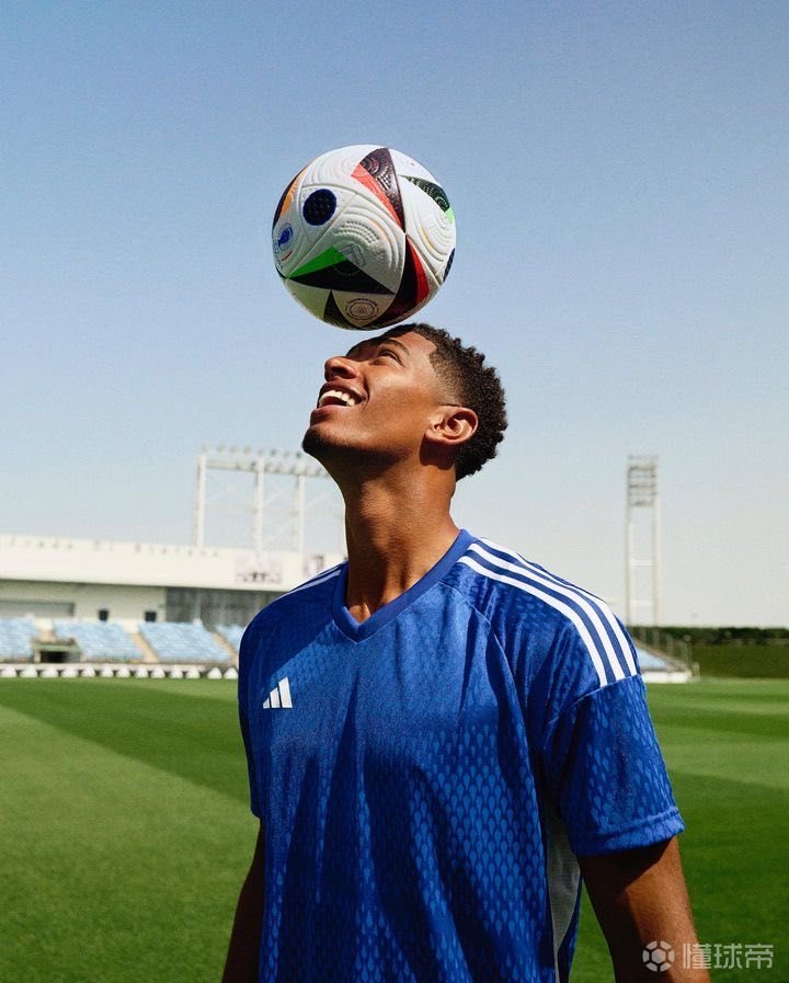 凯恩告别热刺：盼以好人好球员之名永载队史（凯恩挥别热刺：愿以品德与球技长存队史）